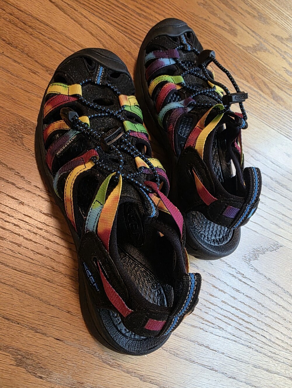 KEEN Whisper Women's 9.5 Sandals Original Tie Dye Rainbow Waterproof 1025038 - Picture 4 of 17